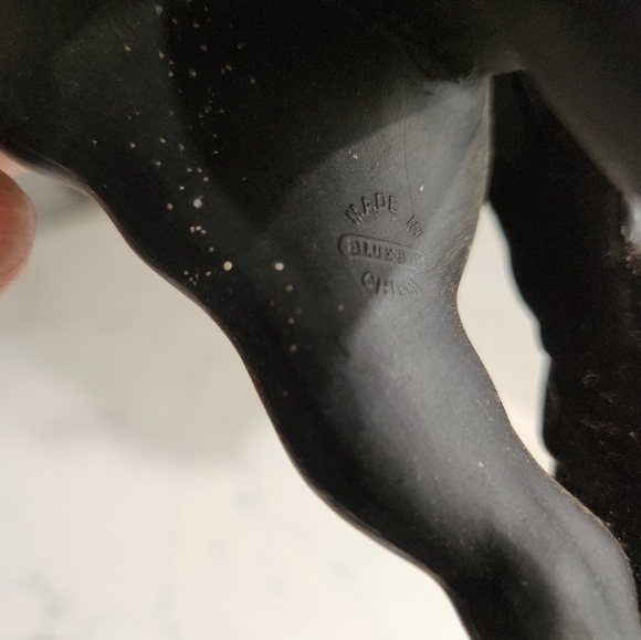 Blue Box  Blue Ribbon Ranch Horse - Picture 6 of 10